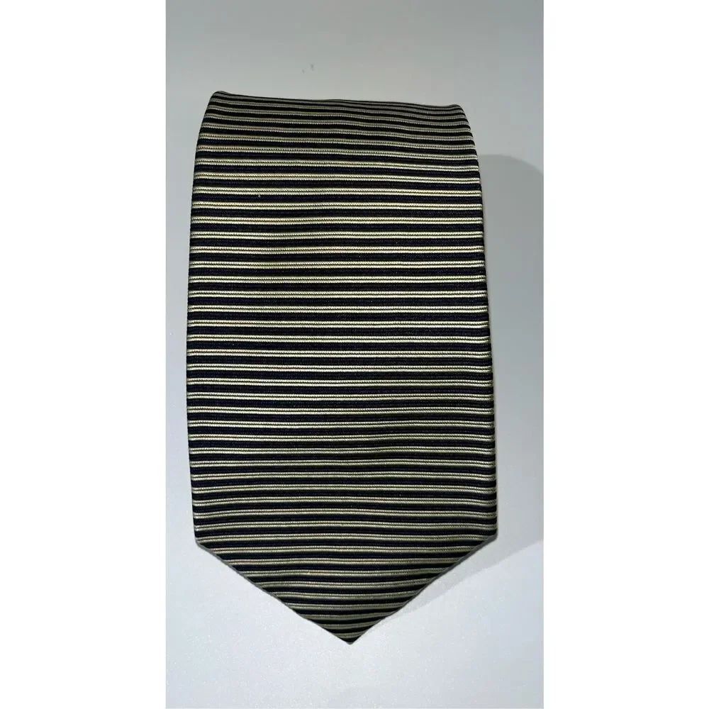 Brooks Brothers tie